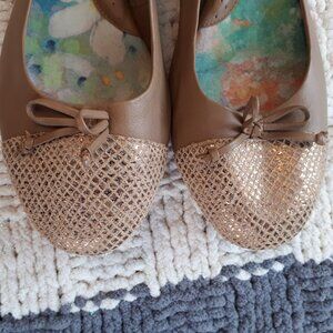 BORN shoes, size 12, new